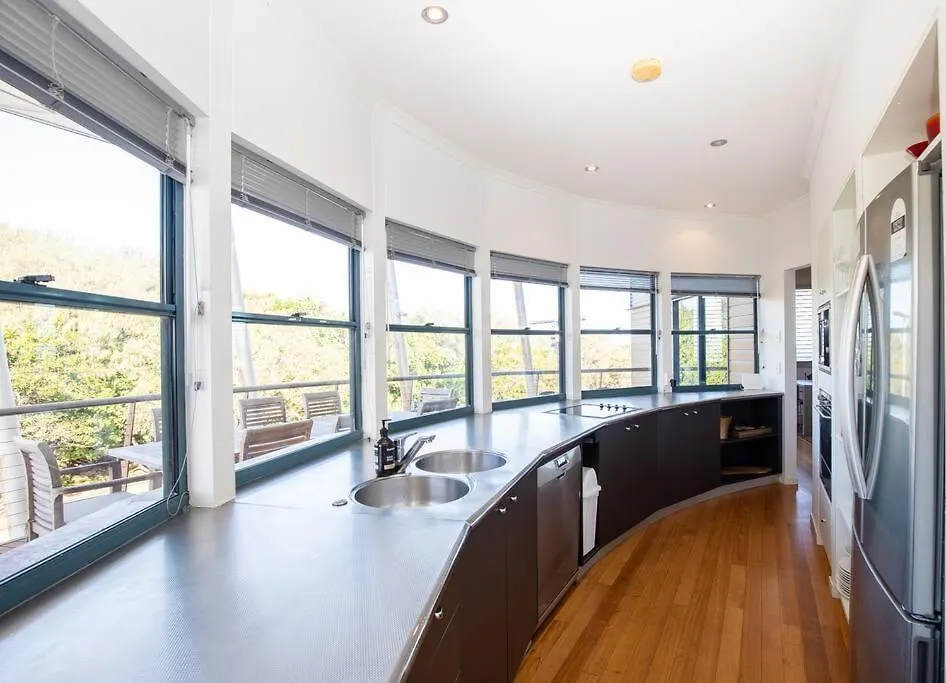 Saltwater 1 - Penthouse Apartment With Ocean Views - Sleeps 6 Point Lookout