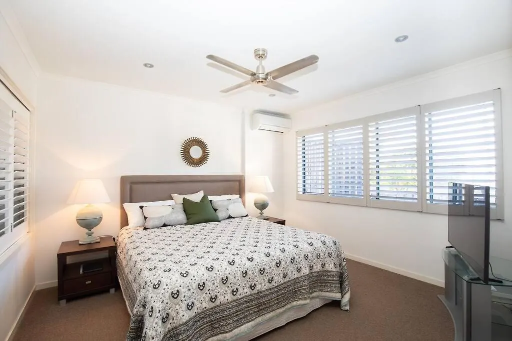 Saltwater 1 - Penthouse Apartment With Ocean Views - Sleeps 6 Point Lookout 0*,  Australien